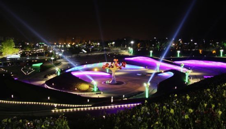 ʯ��ׯҹ��LED�ƹ⹤����ô����?